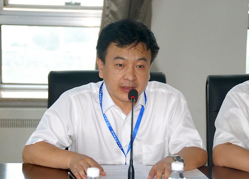 执行秘书长、KY.COM开云体育(中国)科技公司办公室主任李和伟主持会议