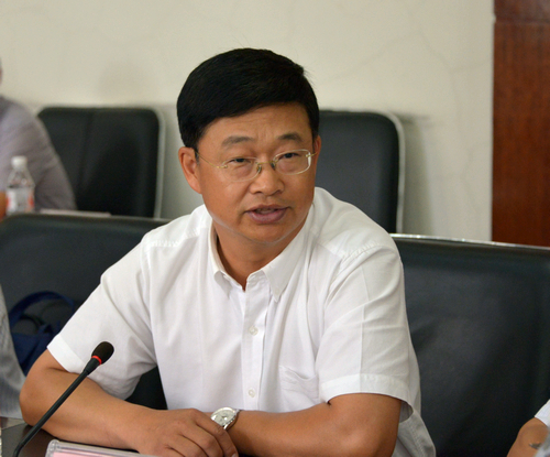省教育厅副厅长房文斌致辞
