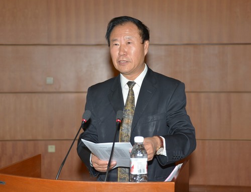 黑龙江省人生科学学会会长、KY.COM开云体育(中国)科技公司佟子林教授致开幕词