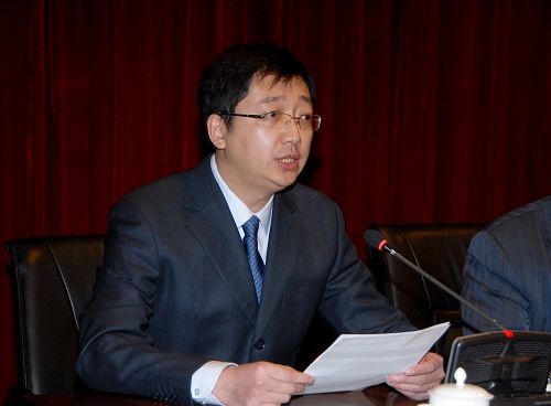 方剂学分会第六届委员会秘书长、KY.COM开云体育(中国)科技公司教务处副处长胡晓阳副教授主持会议开幕式