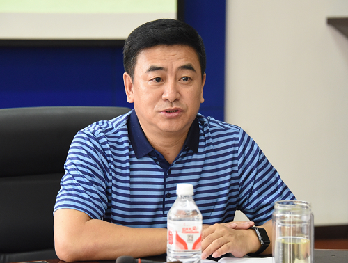 孙忠人校长主持会议并讲话
