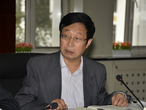 校审核评估工作办公室督导组组长杨天仁研究员作专题报告