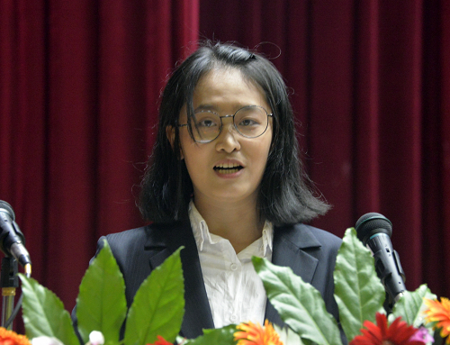 新生代表、第二临床医学院2017级中医康复学专业戴思聪同学发言